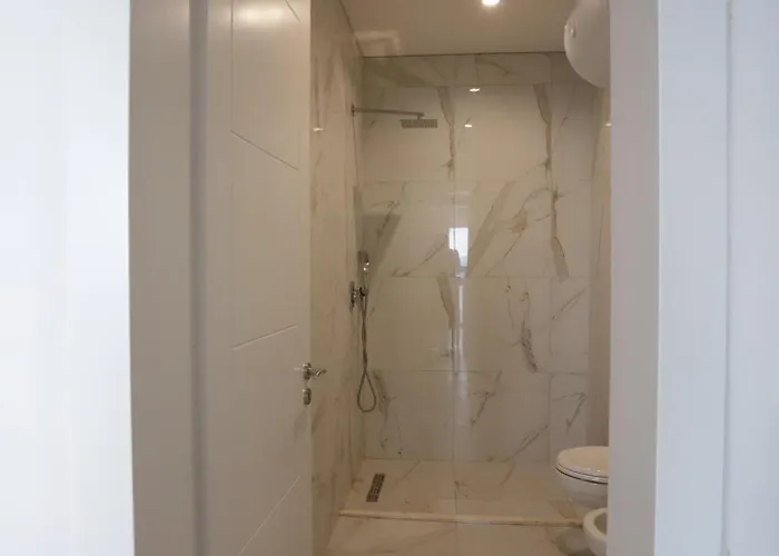 A&a- Rana E Hedhun Apartament Valjiosi